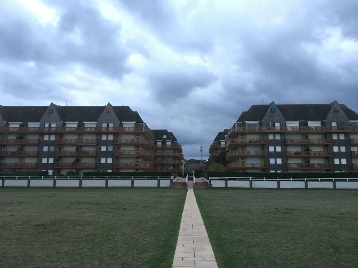 The Golden Triangle Apartment Deauville Exteriér fotografie